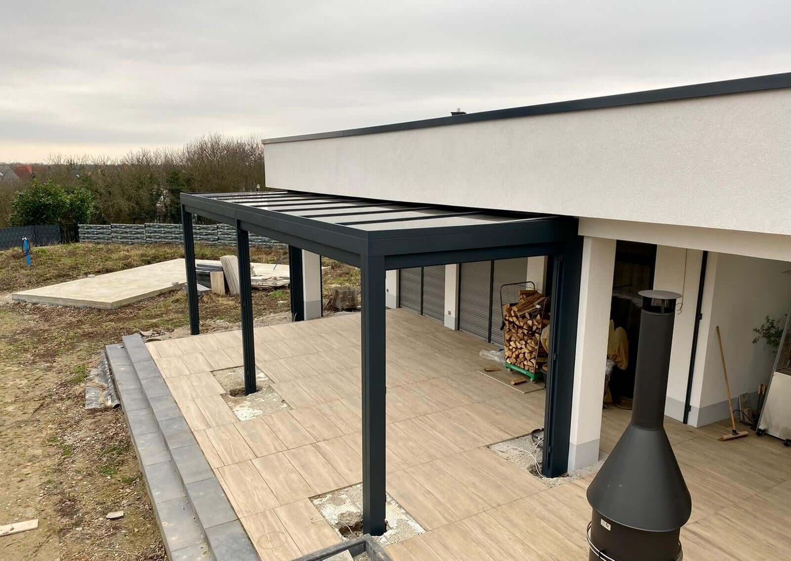 Terrassendach, nachträglich installiert und montiert von Ottis Fenster und Türen aus Bad Düben, Experte für Überdachungslösungen