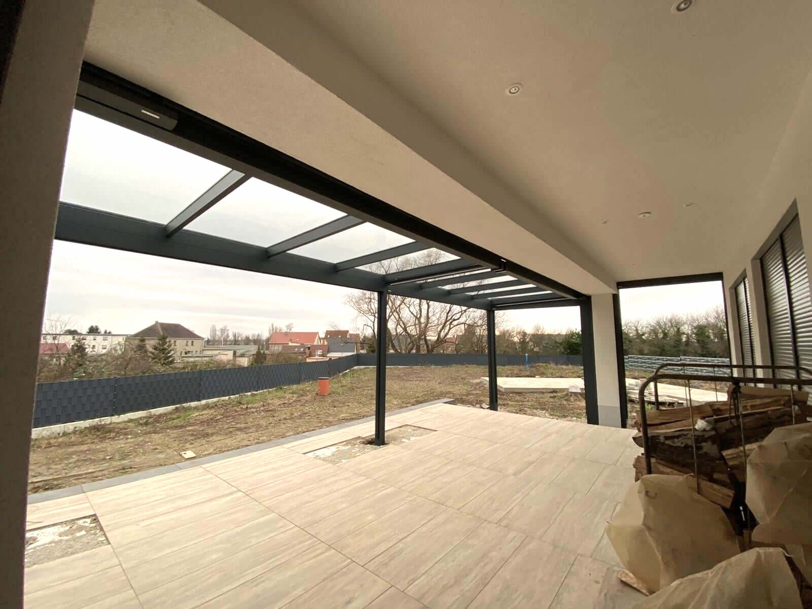 Premium-Überdachung für die Terrasse von Ottis Fenster und Türen, Fachbetrieb für Terrassendächer